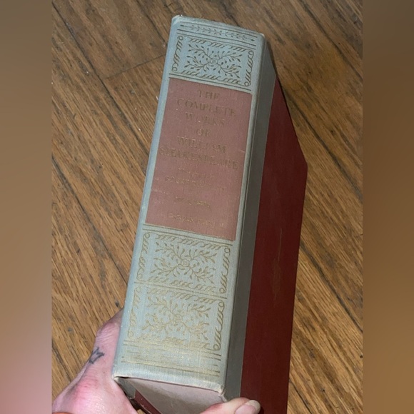 The Complete Works of William Shakespeare - Picture 2 of 8